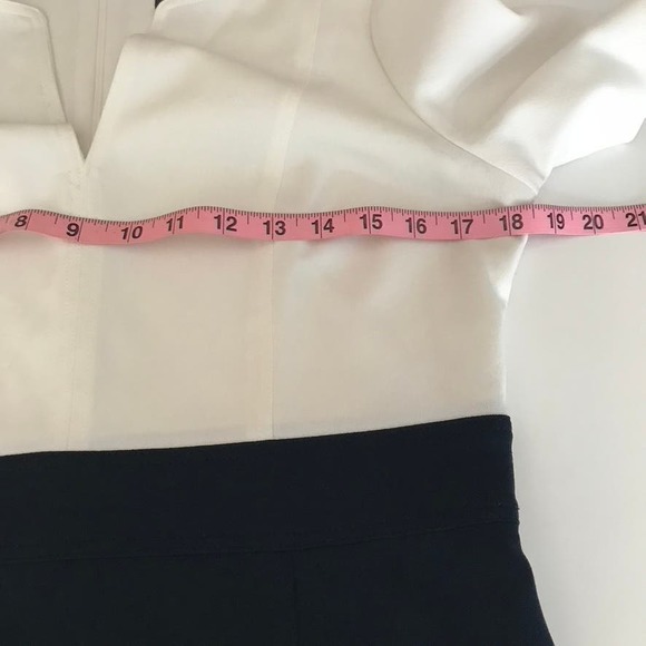 Vince Camuto Dress 8 Ivory Blue Sheath Colorblock V Neck Short Sleeve Scuba FLAW - Picture 8 of 14